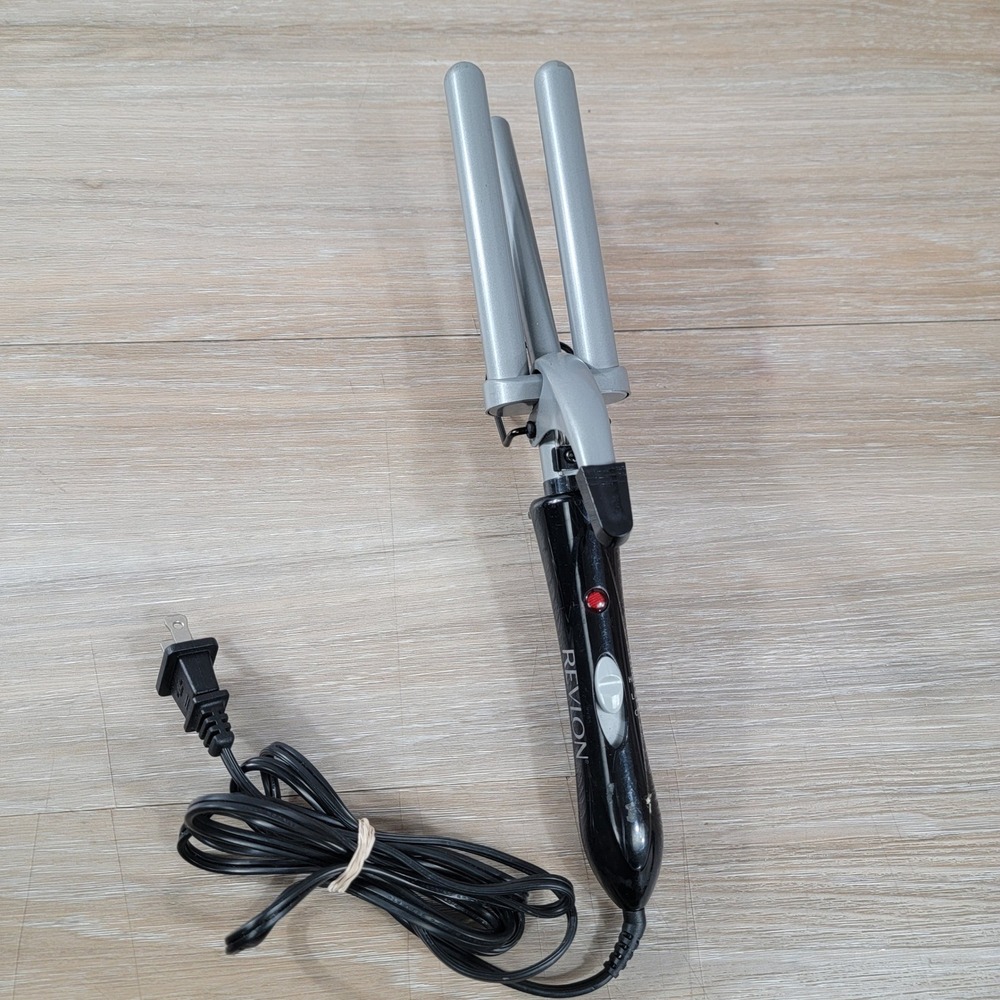 Revlon Triple Barrel Waver Hair Curler Black Silver RVIR3005 Beachy Waves